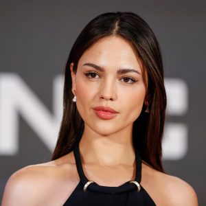 Eiza González Debuts an Extreme Blonde Dye Job