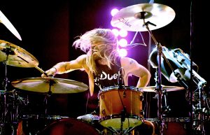 “I Loved Your Spirit and Your Unstoppable Rock Power”: Musicians Mourn the Death of Foo Fighters’ Taylor Hawkins