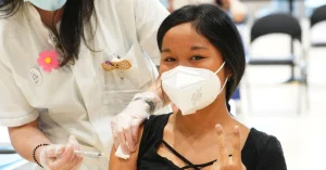 Coronavirus, oggi in Italia altri 74.350 casi (-1,7% sulla settimana) e 154 vittime