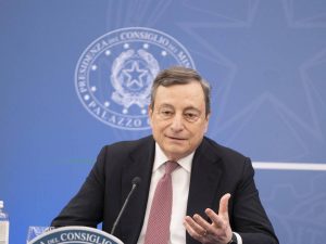 Draghi: “Volete la pace o i condizionatori accesi?”