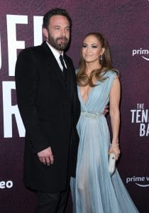 Images of the Week: Jennifer Lopez and Ben Affleck Get Engaged