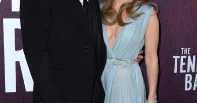 Images of the Week: Jennifer Lopez and Ben Affleck Get Engaged