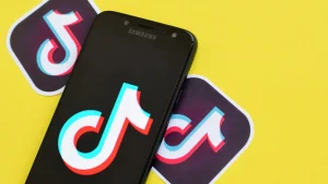 Gli effetti in realtà aumentata di TikTok sono disponibili per tutti gli utenti