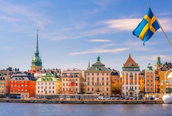 La strategia della Svezia contro il Covid è stata un fallimento, ora ci sono le prove: morfina invece di ossigeno, bimbi usati per diffondere il virus e manipolazioni