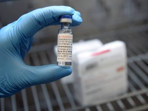 “Quarta dose per tutti”. Torna il pressing: quando dovremo farla