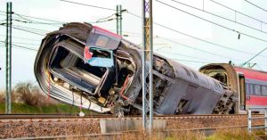 Incidente Frecciarossa a Lodi, pm chiedono il processo per 14 persone. Nel deragliamento morirono due macchinisti