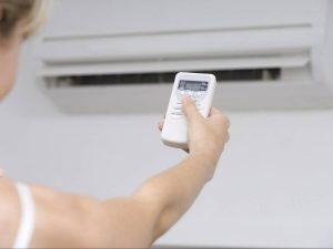 Arriva la stretta sui condizionatori: ecco cosa cambia dal 1°maggio