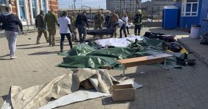 Breaking news: Ukraine says at least 52 people killed in Russian rocket attack on Kramatorsk train station – CBS News