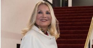 Barbara Bouchet: “Ho una sorella bisessuale, lotto per i diritti civili. Mio figlio chef? È stato travisato”