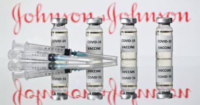 Covid, gli Usa ora limitano l’uso del vaccino Johnson & Johnson. “Rischio gravi trombosi”