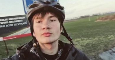 Dall’Italia a San Pietroburgo in bicicletta, il messaggio di Monokov contro la guerra