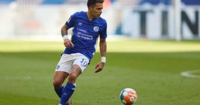 Lo Schalke 04 rimonta contro il St. Pauli e torna in Bundesliga