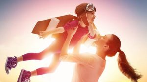 Festa della mamma, frasi celebri e immagini per auguri originali