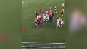 Rissa in campo e caccia all’uomo al termine di una partita Under 17 in provincia di Catania