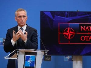 Stoltenberg avverte: “Non accetteremo mai che Putin controlli la Crimea”
