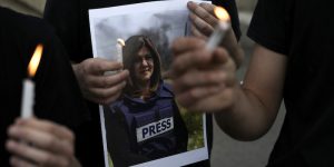 Cosa sappiamo dell’uccisione di Shireen Abu Akleh, nota giornalista di Al Jazeera