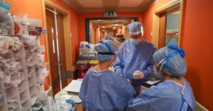 Coronavirus, in Italia oggi 36.042 nuovi casi e 91 morti