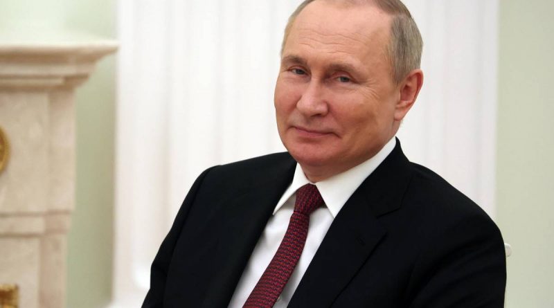 Quelle voci su Putin: “Si cura con sangue di cervo”