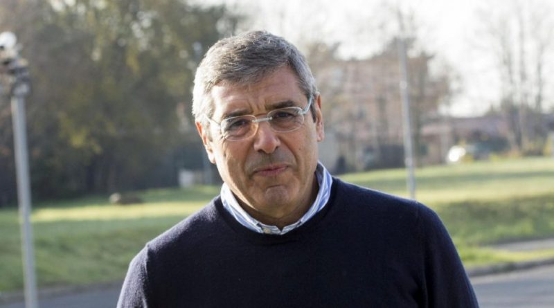Elezioni Palermo, il ritorno di Cuffaro: in mille per la sua lista. L’aspirante sindaco Lagalla: “Ha commesso errori, ma no alla damnatio”