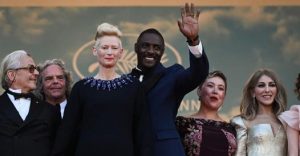Look Cannes 2022, i voti del red carpet: Tilda Swinton, ieratica 8 e Alessandra Ambrosio sirena che non ammalia 5