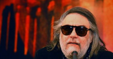 Addio a Vangelis, il compositore greco di “Blade Runner”