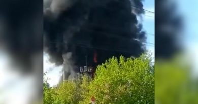 Incendio alle porte di Mosca: in fiamme la centrale aerospaziale Zhukovsky