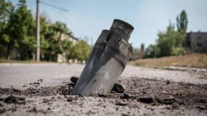 Severodonetsk, bombardata e assediata dai russi: “Diventerà una nuova Mariupol”