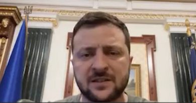 Guerra in Ucraina, Zelensky: “Dal 24 febbraio oltre 1400 attacchi missilistici russi. Situazione difficile nel Donbass, vogliono distruggere tutto”