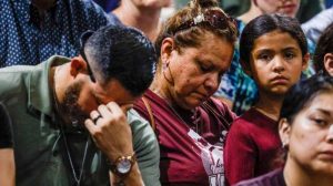 Texas: studente armato arrestato vicino a scuola. Ramos barricato per 40 minuti. La follia in chat