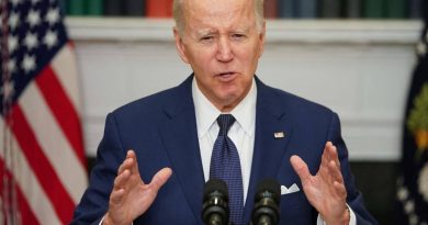 Biden lancia la nuova battaglia: “Fermiamo la lobby delle armi”. Uccisi 19 bimbi e due maestre