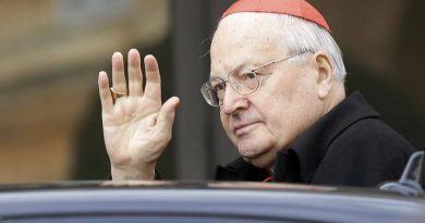 Chi era il cardinale Angelo Sodano: il diplomatico in prima linea con due Papi che lavorò per la pace
