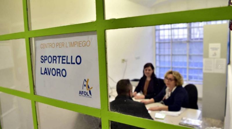 “Non troviamo lavoratori”: le imprese “attaccano” il reddito grillino