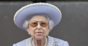 Giubileo di Platino, ecco perché la regina Elisabetta non parteciperà alla messa di ringraziamento