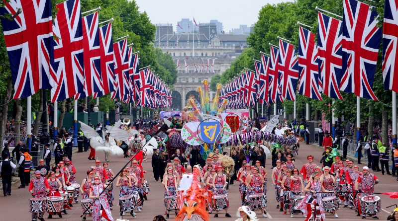 Everything You Need to See From the Platinum Jubilee Pageant
