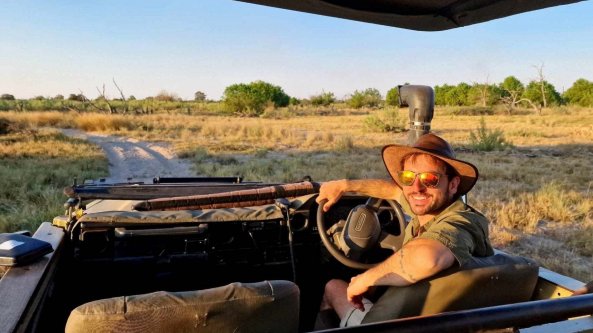 Gabriele diventa ranger safari in Botswana per cambiare il modo di fare turismo