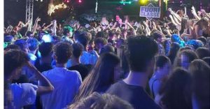 Festa di fine scuola a Torino. «Qui voi non entrate», bodyguard blocca ragazzi di colore