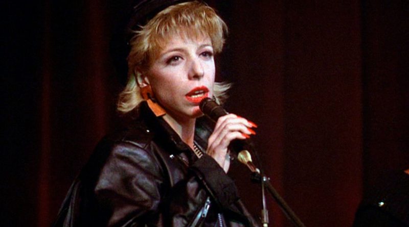 Julee Cruise, Ethereal Chanteuse From Twin Peaks, Dies at 65