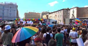Roma Pride, migliaia di persone alla manifestazione per i diritti lgbt+: segui la diretta
