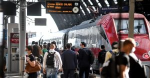 Milano, contagi quintuplicati in sette giorni: “È la diffusione di Omicron 5. Il quadro clinico però non è cambiato”