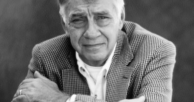 Philip Baker Hall, Known for Boogie Nights and Seinfeld, Dies at 90