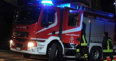 Incidente sulla statale del Brennero, auto si schianta contro edificio: muore 37enne