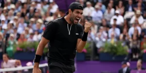 Matteo Berrettini ha vinto il torneo del Queen’s Club per il secondo anno consecutivo