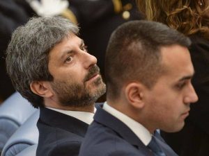 Armi all’Ucraina, martedì il test per Draghi al Senato. Le condizioni del governo