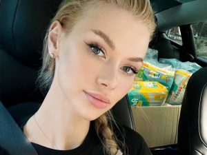 Dalla guerra a miss Universo: la modella ucraina ora sogna la vittoria