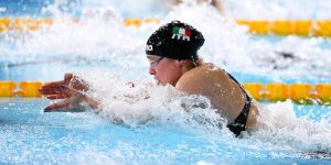 La nuotatrice italiana Benedetta Pilato ha vinto l’oro nei 100 metri rana ai Mondiali