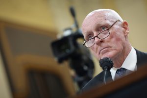 Il rappresentante dell’Arizona che ha descritto nei dettagli il complotto illegale di Trump per rubare le elezioni dice che voterebbe per Trump nel 2024