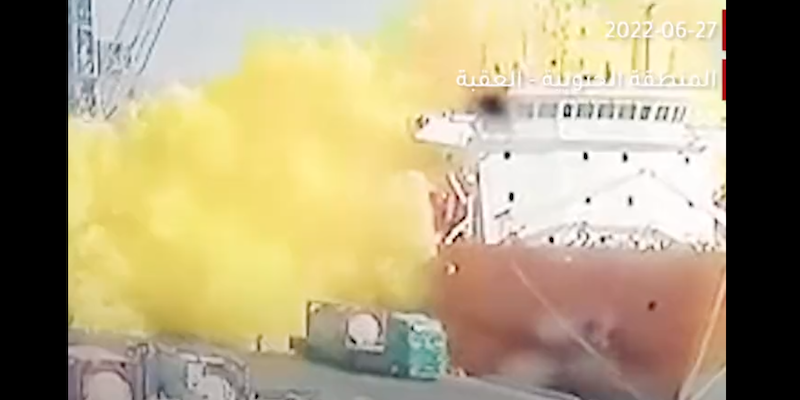 11 persone sono morte per una fuga di gas tossico nel porto di Aqaba, in Giordania
