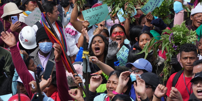 Dopo settimane di proteste, il presidente dell’Ecuador ha promesso che abbasserà il prezzo del carburante