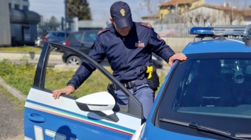 La piscina chiude, lui vuole restare: marocchino irregolare accoltella dipendente