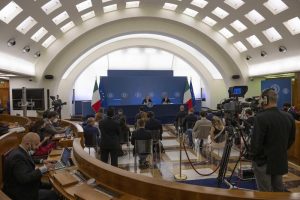 Il governo ha approvato un nuovo “decreto bollette” per ridurre i costi dell’energia